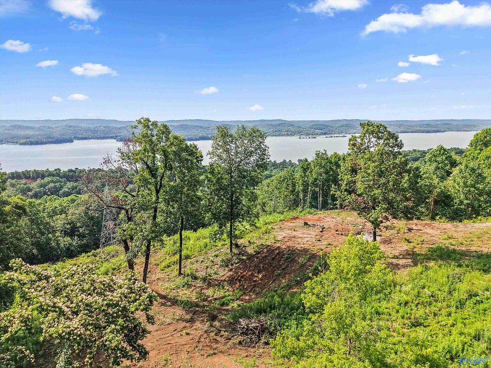 1st image of 423 Keene Point Dr