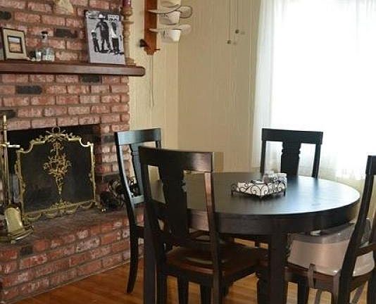 3rd image of 4359 Ostrom Ave