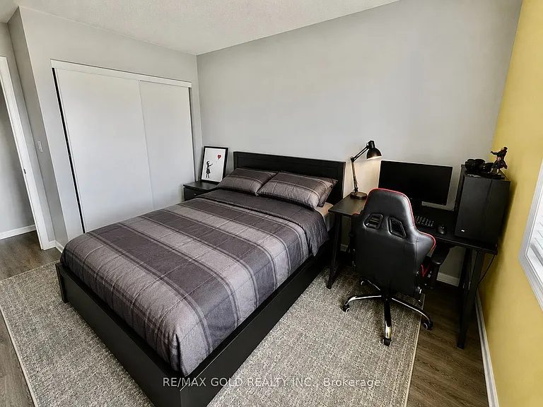 1061 Nadalin Hts — Photo 16