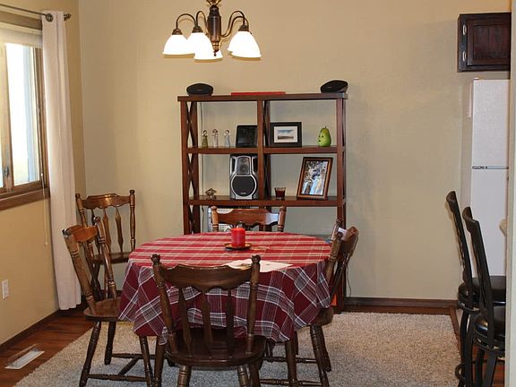 4th image of 2820 Oakland Dr Unit 29