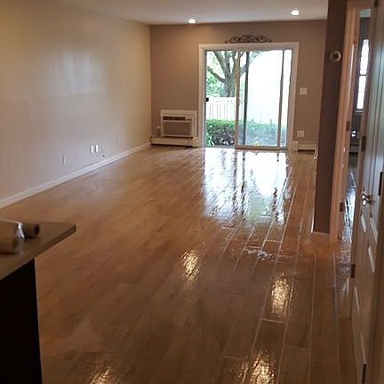 Dinette / living space