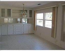 4th image of 2114 E Lake Dr