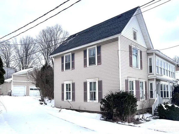 24 Washington St, Cattaraugus, NY 14719