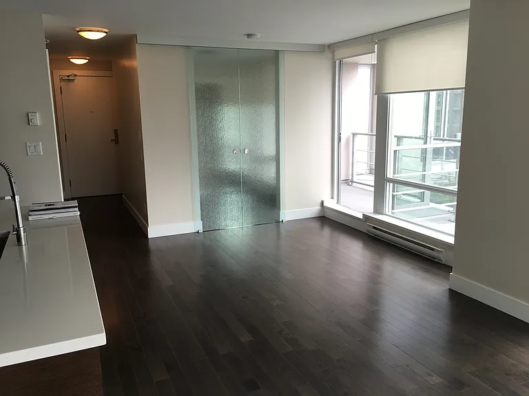 535 Smithe St #1007 — Photo 10