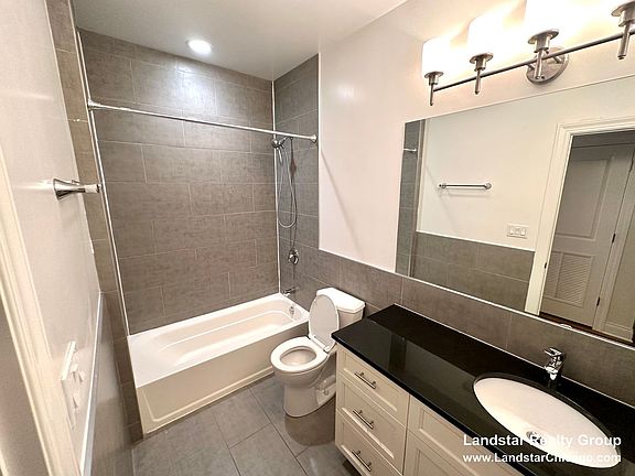 5th image of 6455 N Newgard Ave #1