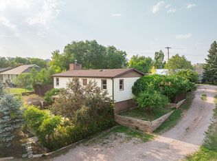 2202 Jennings Ave, Hot Springs, SD 57747
