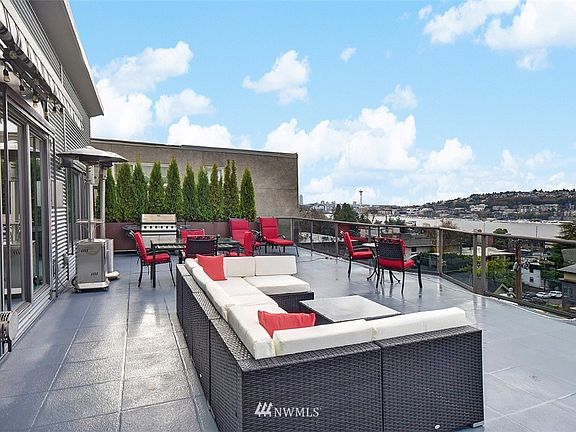 2nd image of 2713 Boylston Avenue E #PH301