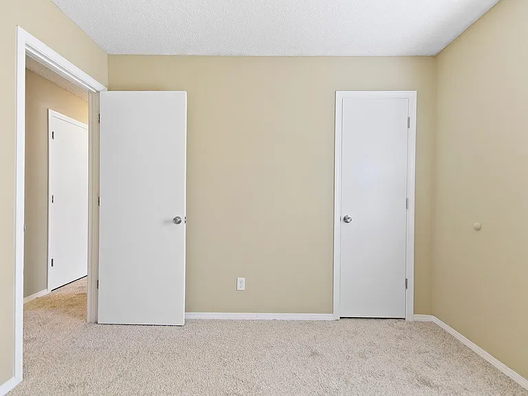 7381 E Suncrest Ct — Photo 24