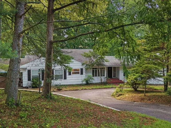 124 Orchard Cir, Oak Ridge, TN 37830