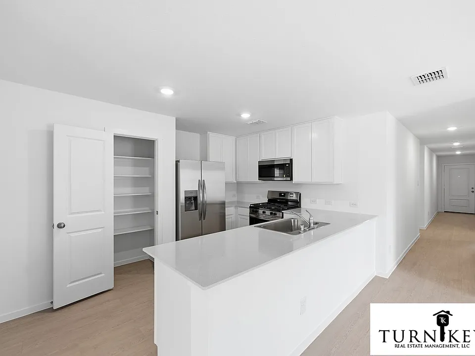 10740 Gun Barrel St