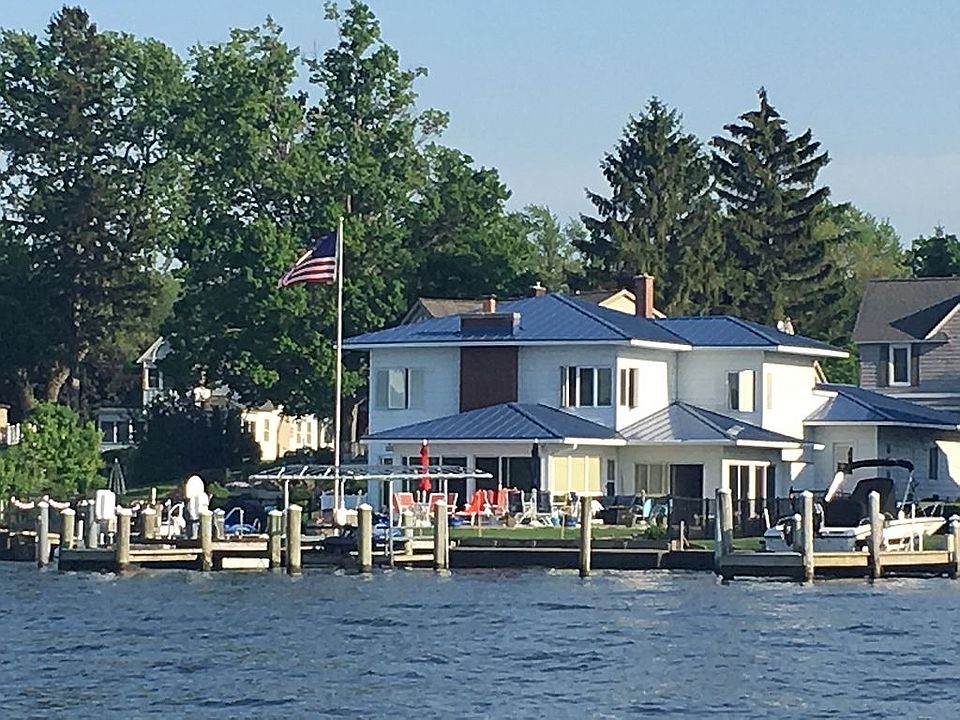 1st image of 1165 Beach Dr