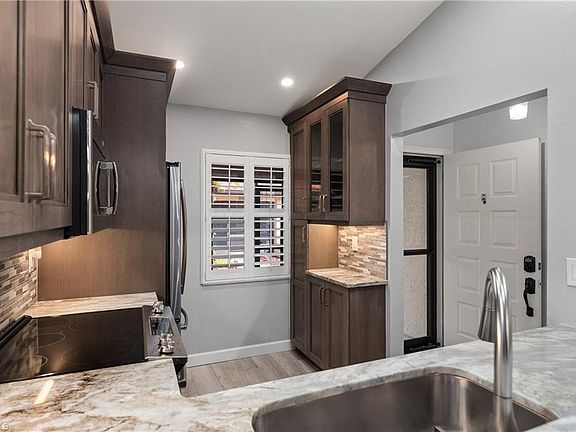 4th image of 2034 Pine Isle LN #2034