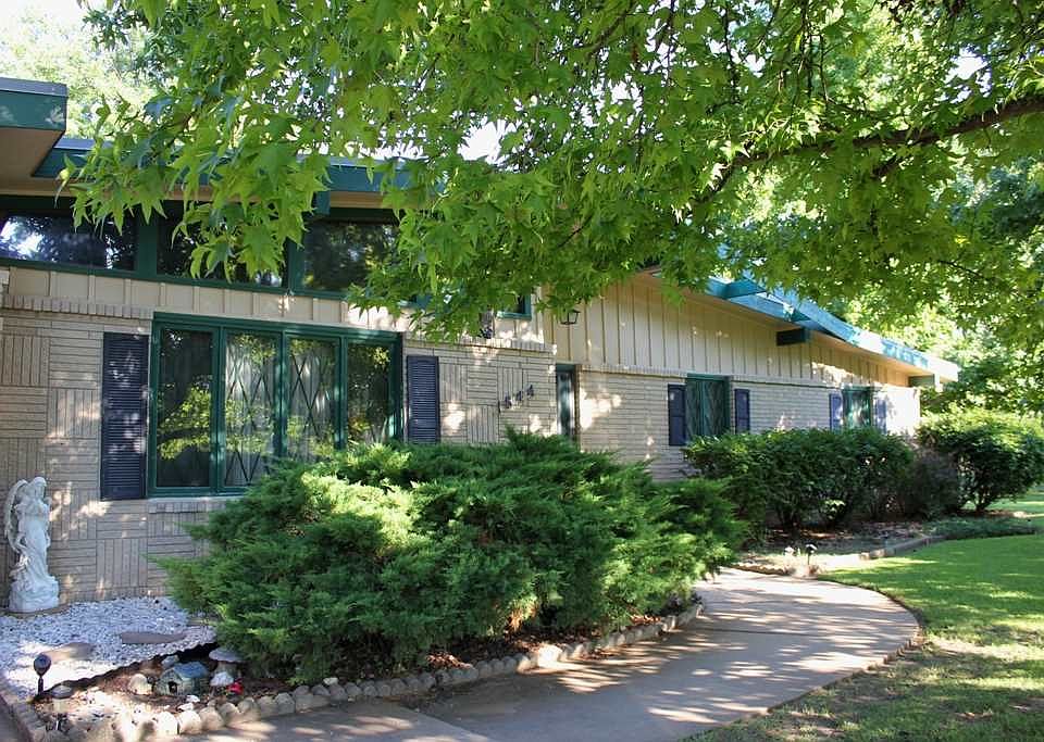 1st image of 1844 Chelsea Dr