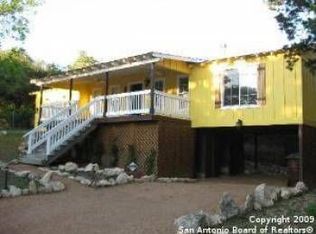 1870 Pebble Beach Rd, Lakehills, TX 78063