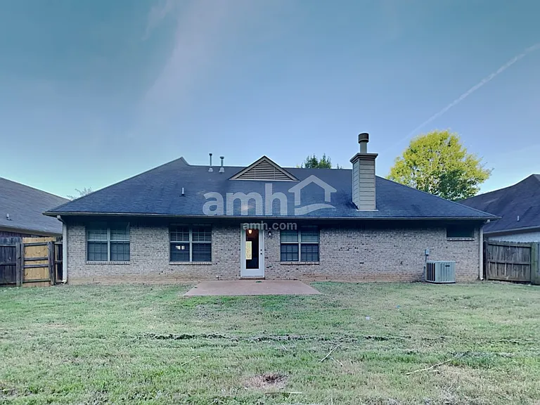 1679 Farkleberry Dr — Photo 16