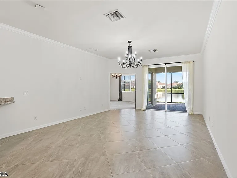 1835 Alameda Dr — Photo 5