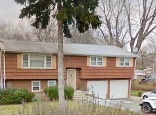 36 Beacon View Dr, Fairfield, CT 06825