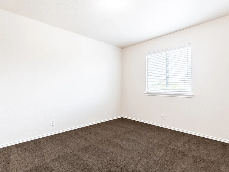 5507 Christina Path — Photo 27