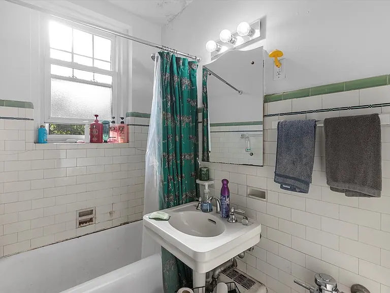 2712 W Logan Blvd #3 — Photo 14