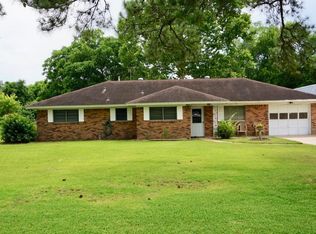 15918 Spinks Rd, Alvin, TX 77511