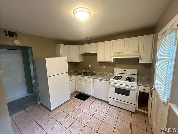 4th image of 771-775 Southwell Ln