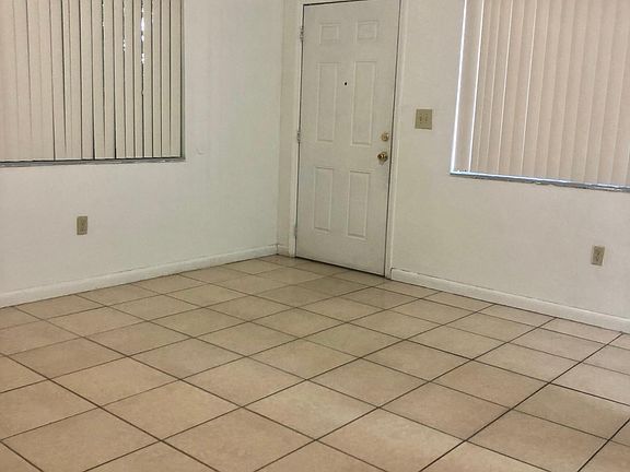 4th image of 1152 NW 58th Ter #2
