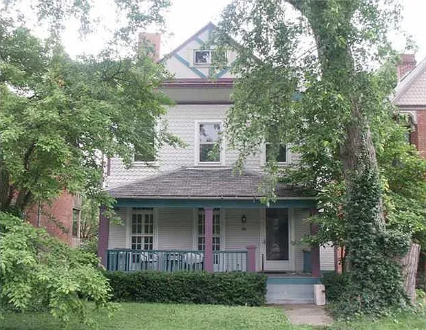 3 bed, 1300 sqft, $1,725 — Photo 1
