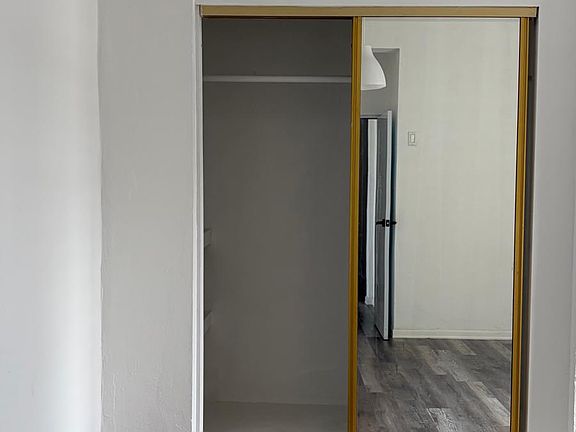 3rd image of 1140 Calle Avila Urb La Rambla #D