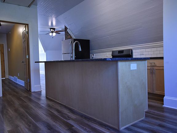 2nd image of 190 Baynes St #3