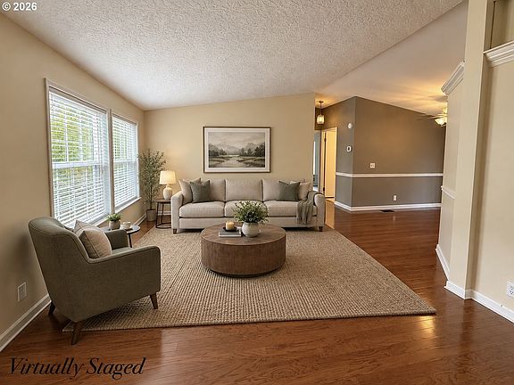 5th image of 242 Canyon View Dr
