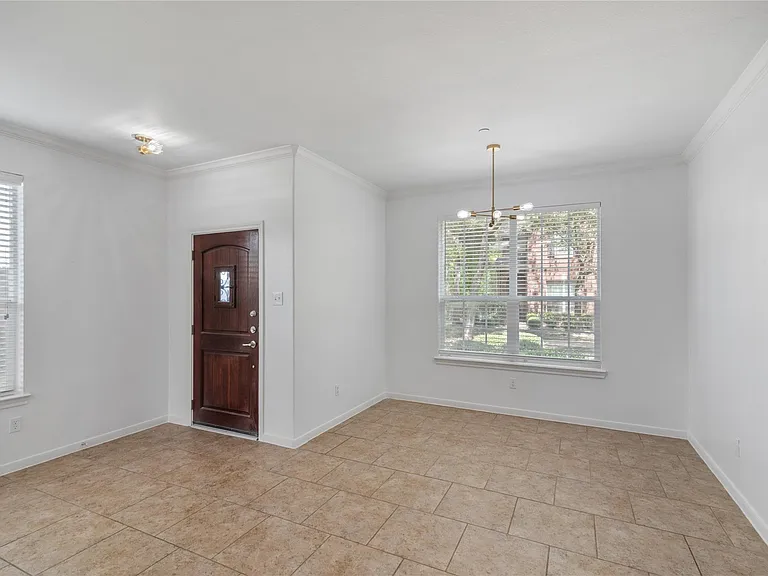 31 Umbria Ln — Photo 5