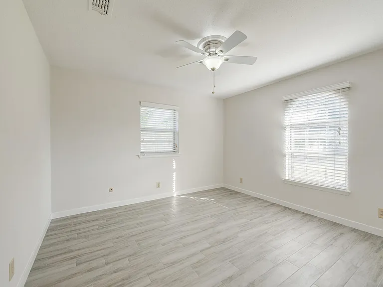 600 Field St — Photo 17