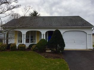 9 Hastings Rd, Manchester, NJ 08759