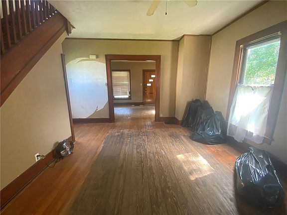 5th image of 412 2nd St