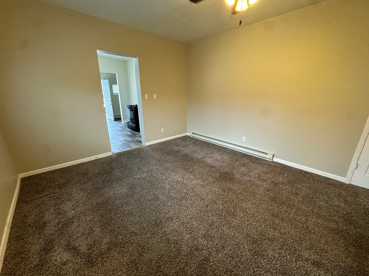 1 bed, 640 sqft, $700 — Photo 4