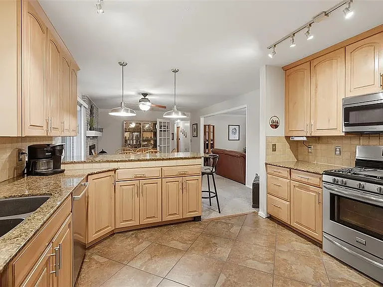 1024 W Will Rogers Dr — Photo 14