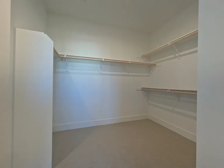 2716 Amora Cir — Photo 33