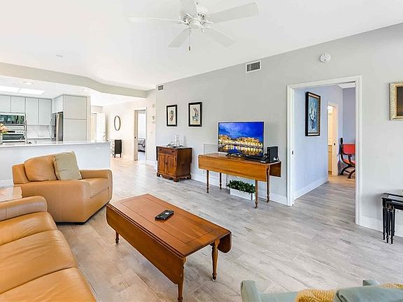 3rd image of 651 Wiggins Lake Dr APT 102