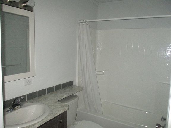 5th image of 2937 Mallow St #589