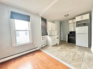 601 18th St APT 1B, Brooklyn, NY 11218