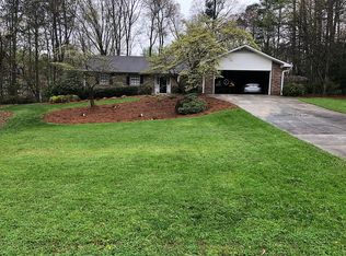 1081 Wedgefield Dr SW, Marietta, GA 30064