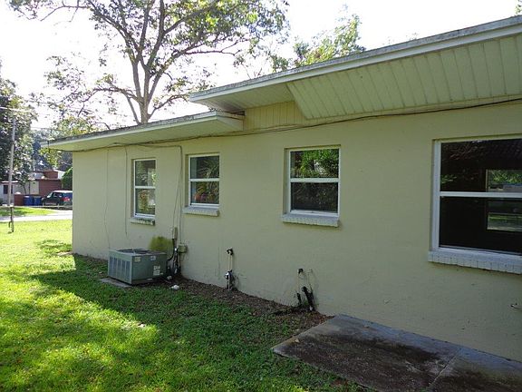 3rd image of 6459 Pinelock Dr