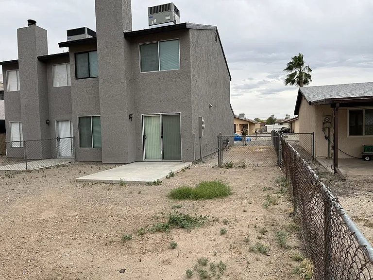 405 Anna Cir #A — Photo 21
