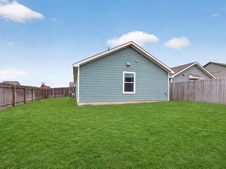 1211 Largemouth Ln — Photo 23