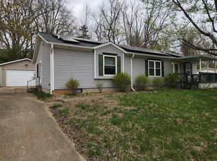 30 Brown Dr, Fairview Heights, IL 62208