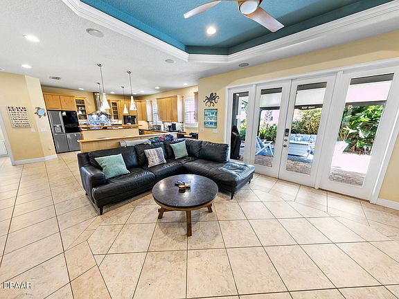 4th image of 2579 E Coral Way