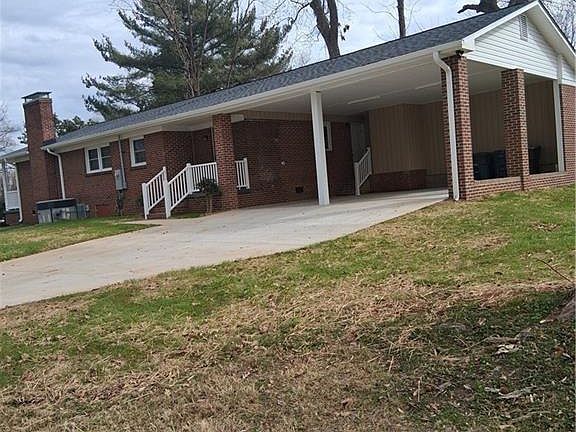 2nd image of 1300 Rotherwood Rd