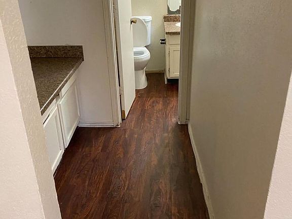3rd image of 3317 S Meadow Dr