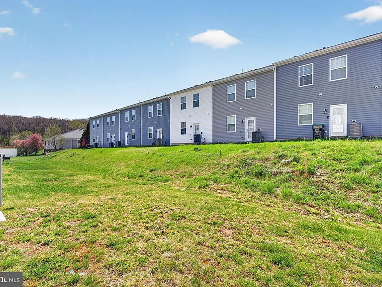 183 Caterpillar Dr — Photo 34