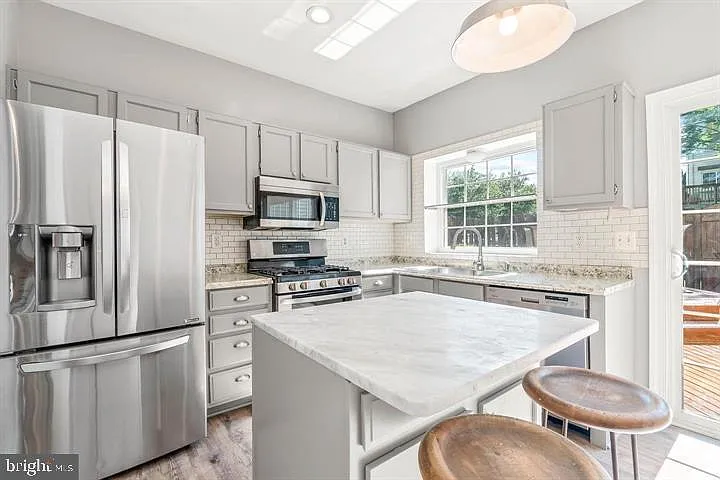 3074 Madden Ct — Photo 6
